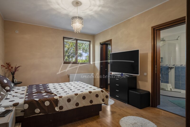 Balotesti, Ion Lahovari, mobilata si utilata complet