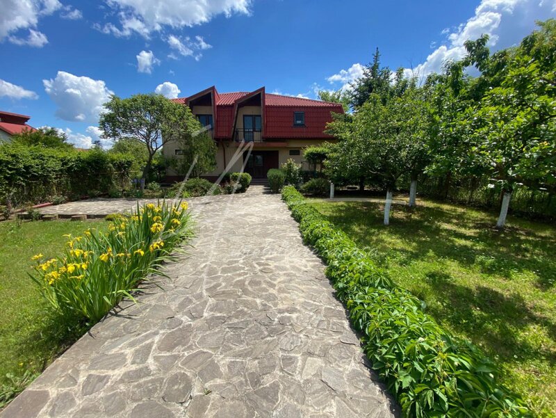 Balotesti, Ion Lahovari, mobilata si utilata complet